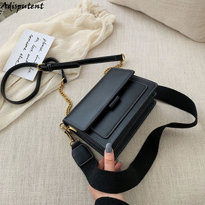 Fashion Women PU Leather Messenger Bags Crossbody Chain Bag and Handbags With Metal Chain  2020 fashion Small package