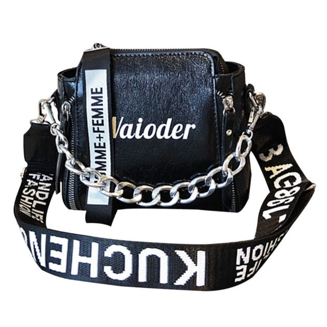 Fashion Women PU Leather Messenger Bags Crossbody Chain Bag and Handbags With Metal Chain  2020 fashion Small package